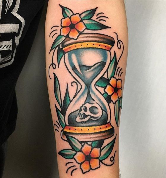 Traditional Hourglass Tattoo Design