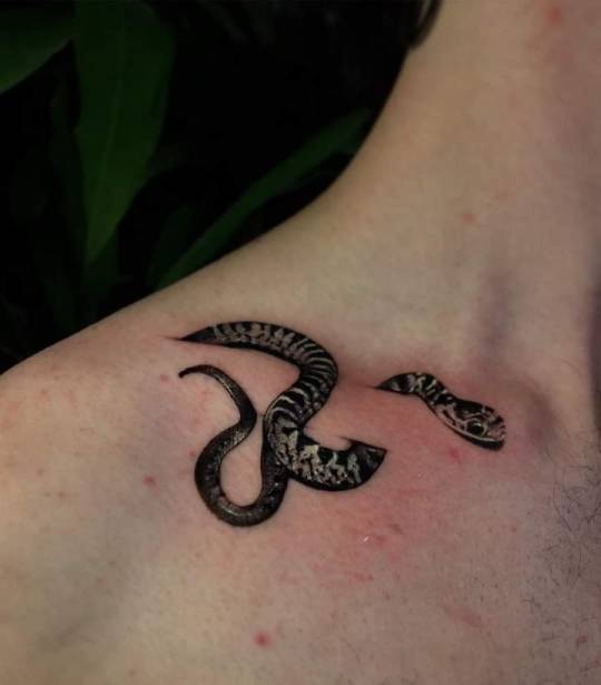 collarbone snake tattoo ideas
