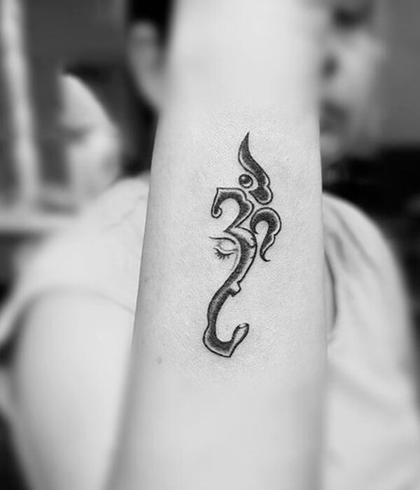 50 Latest Om Tattoo Designs and their Powerful Meaning
