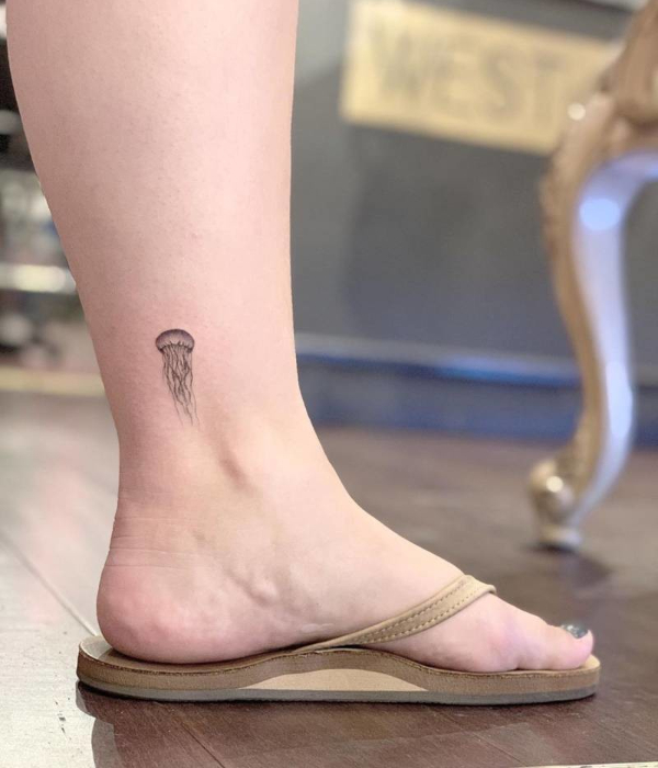 jellyfish leg tattoo
