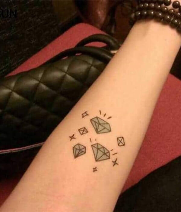 Diamonds on Me Flash Tattoo1