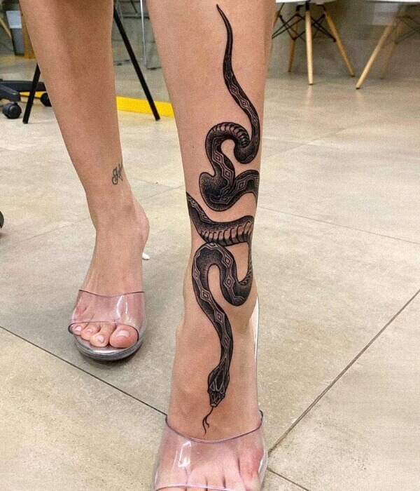 Snake Tattoo on the leg