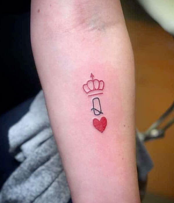 Upper-Arm-Queen-Of-Hearts-Tatto