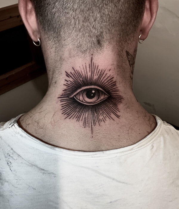 Eye tattoo on the back of the neck