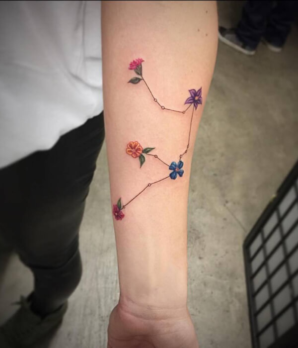 Colorful Aquaris tattoo with flower