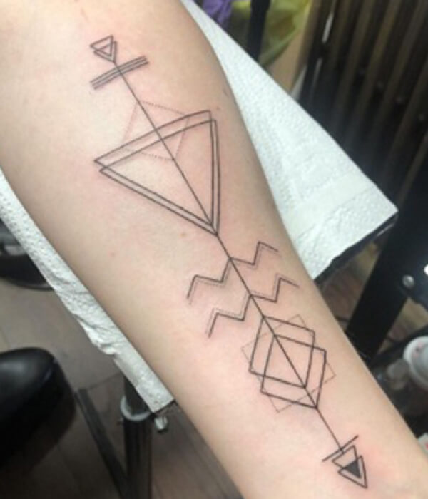 Geometrical Aquarius tattoo