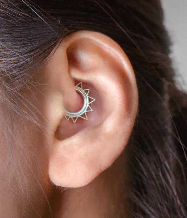 What is daith piercing