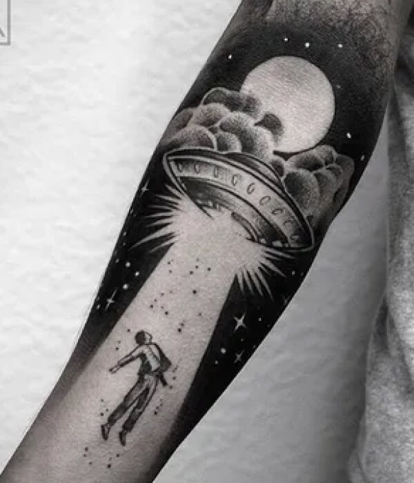 Alien attack tattoo