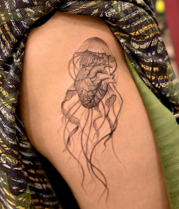 Jellyfish Tattoo on Thigh