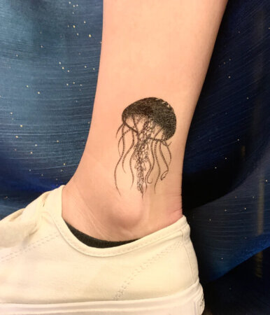 45 Designing a Unique and Symbolism Behind Jellyfish Tattoos