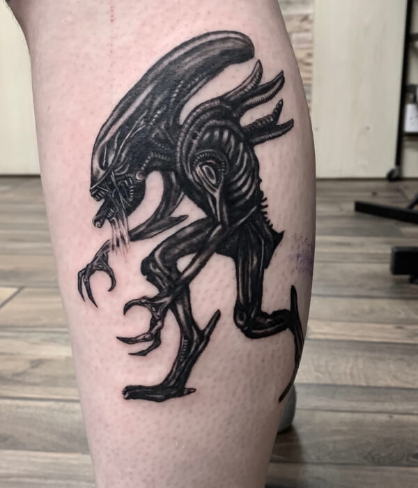 Striking alien tattoo