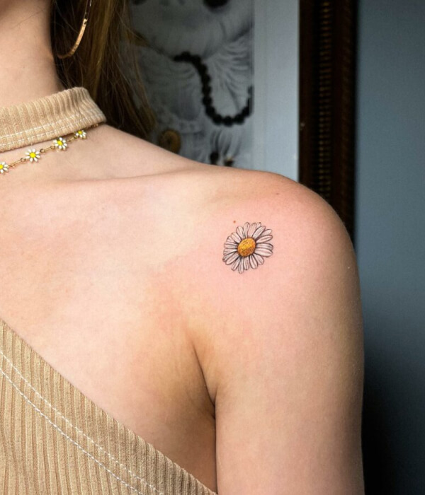 Daisy tattoo minimalist