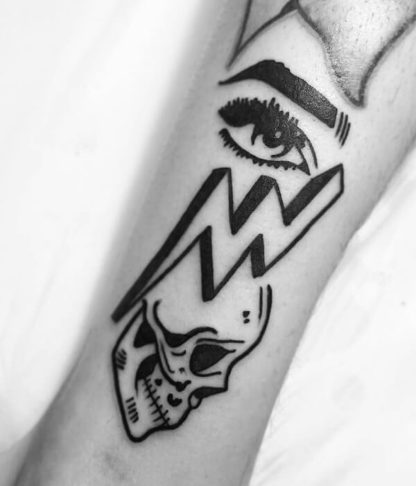 Lightning tattoo with skull