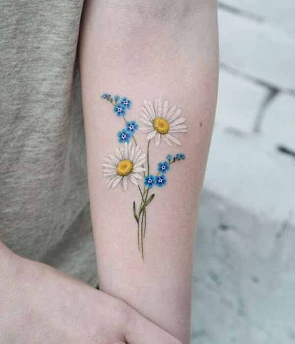 Small daisy tattoo ideas