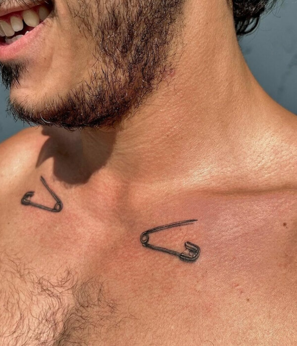 Abstract Collarbone tattoo for men