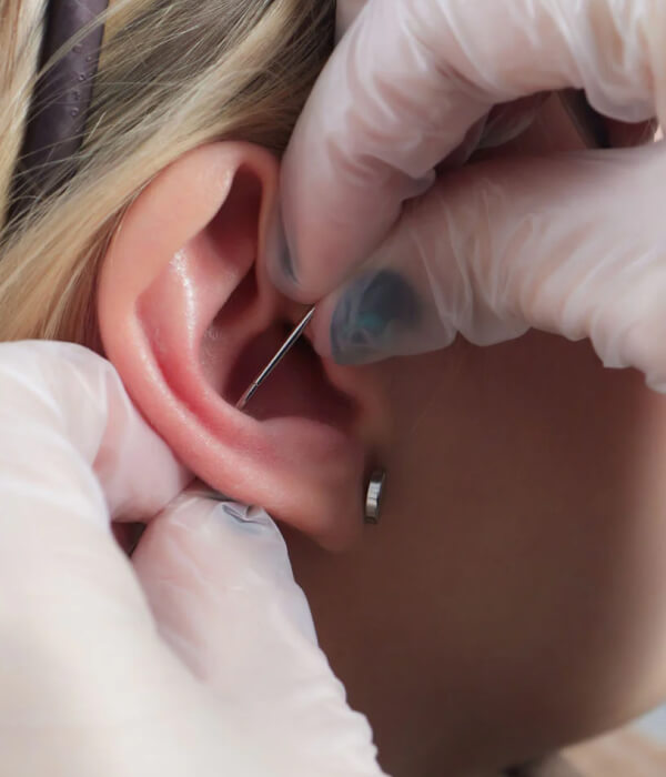 What is a piercing needle_