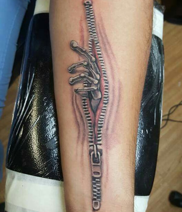 3D Alien Zipper Tattoo