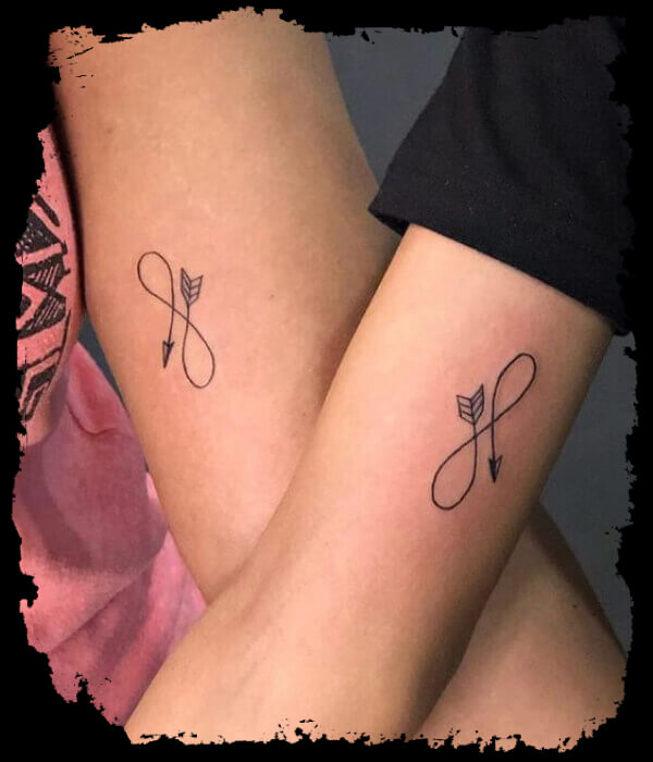 Letter-L-with-Family-or-Friendship-Bond