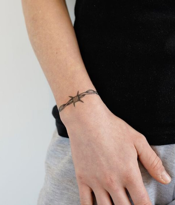 Simple Barbed Wire Tattoo Design