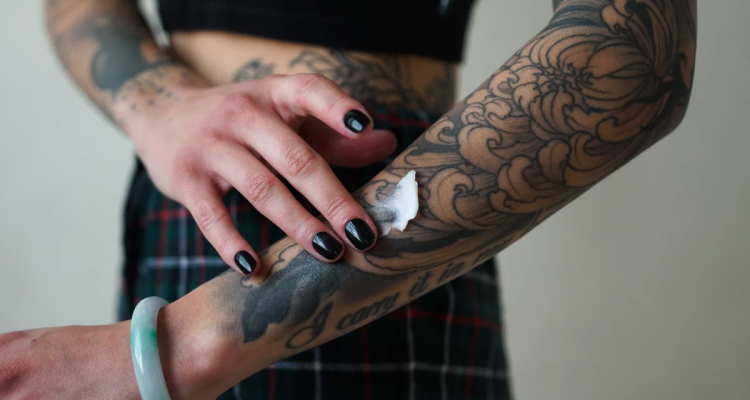 New Tattoo Aftercare: Guide: Do's and Don'ts After Getting a Tattoo