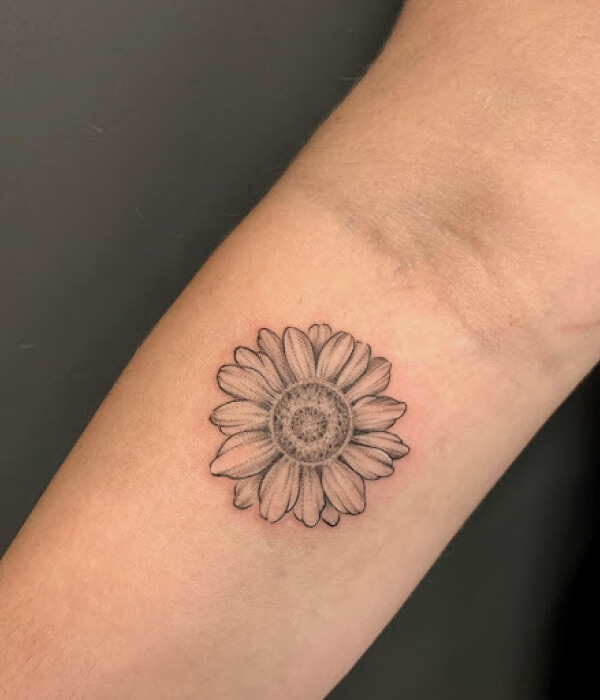 Iconic Sunflower Tattoo: Aesthetic Tattoo For Girls