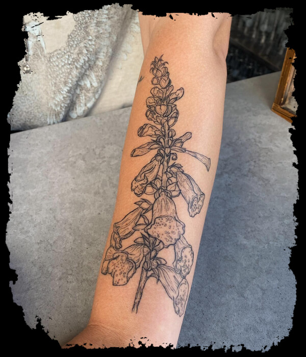 Foxglove Flowe­r Tattoo 