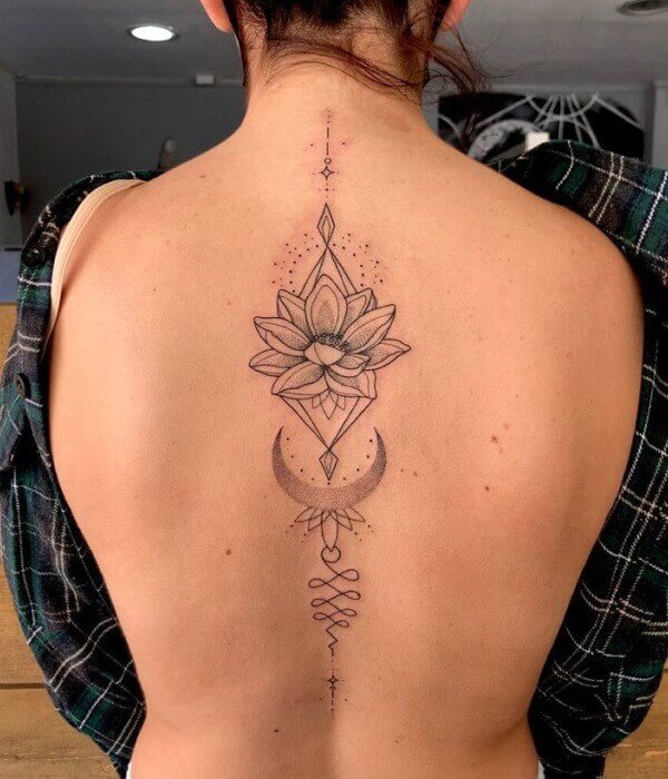 Dotwork Tattoo on Spine