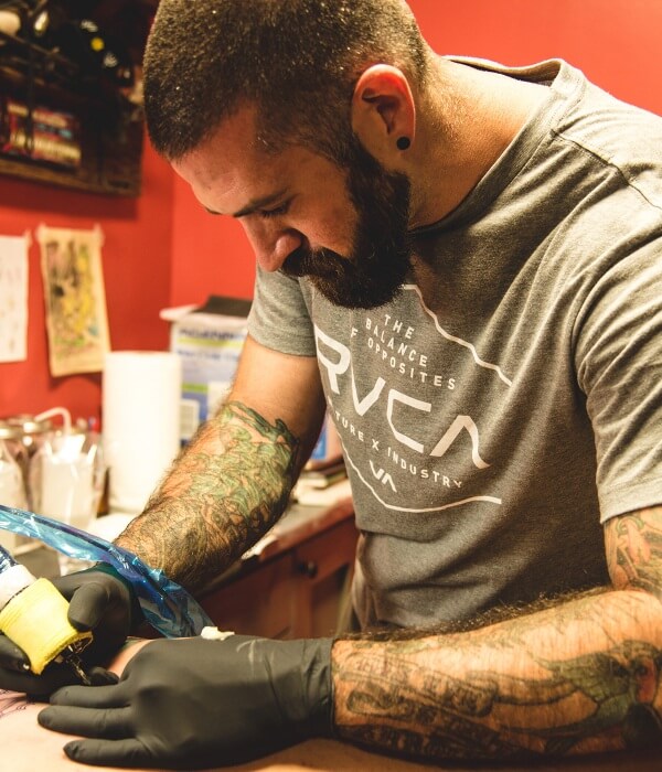 Old School Ink Electric Tattooing Southside - Trending Tattoo Old School Ink Electric Tattooing (Southside)
