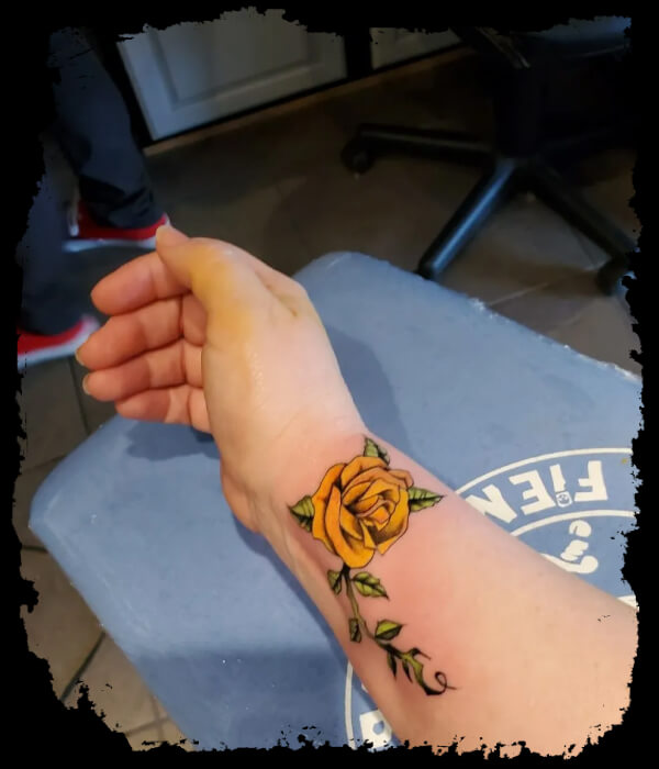 yellow-rose-tattoo-female