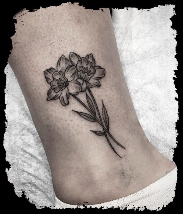 Black-and-white-Daffodil-Tattoo-Ideas