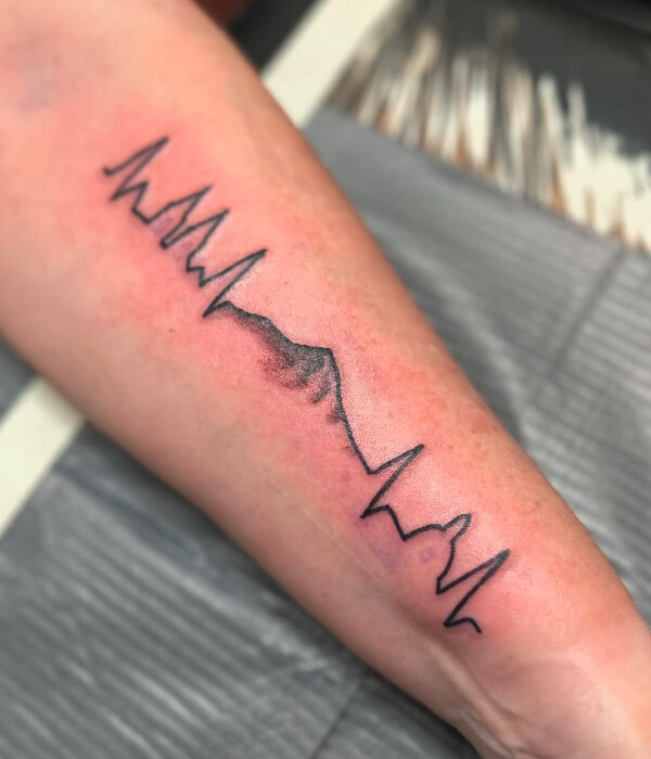 Heartbeat Line - Trending Tattoo Heartbeat-Line-Tattoo