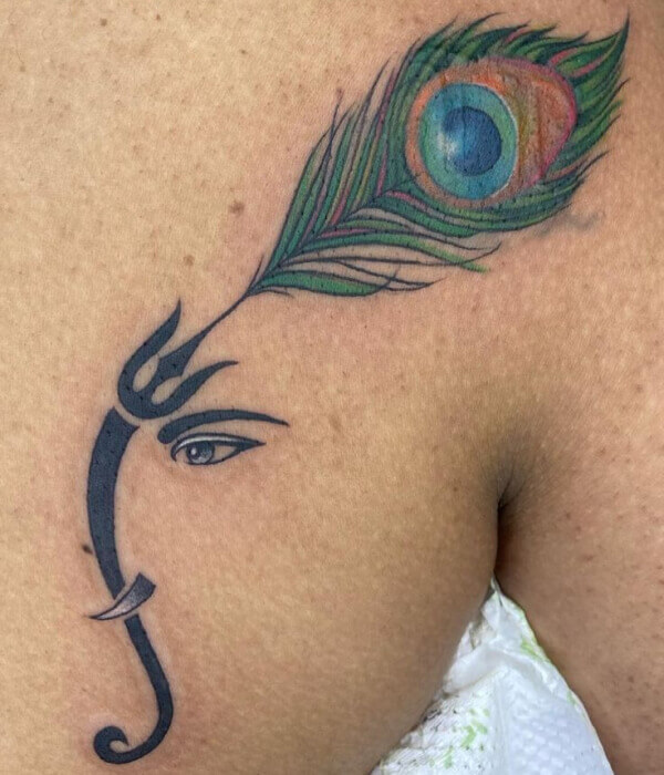Ganesh With Peacock Feather - Trending Tattoo Ganesh-With-Peacock-Feather