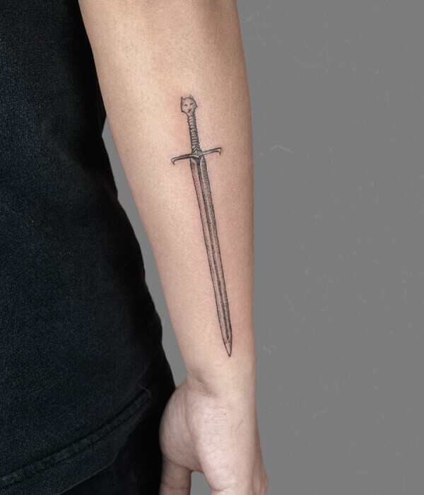 Jon Snow Sword Tattoo - Trending Tattoo Jon-Snow-Sword-Tattoo