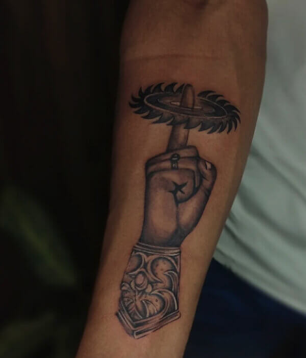Sudarshan Chakra Tattoo 12 - Trending Tattoo Sudarshan-Chakra-Tattoo-Ideas