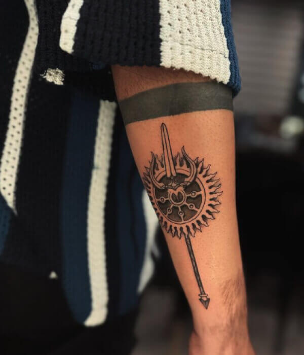 Sudarshan Chakra Tattoo 8 - Trending Tattoo Sudarshan-Chakra-Tattoo-Ideas