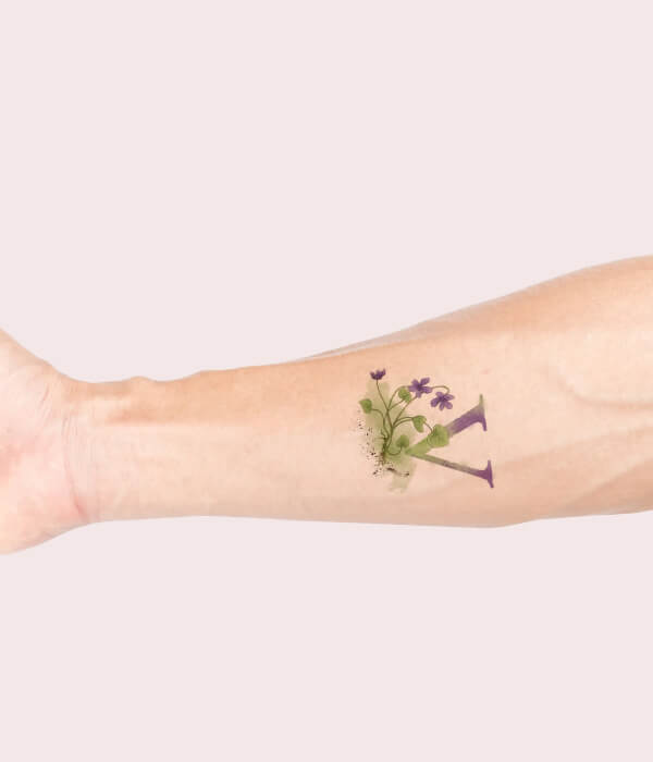 V Letter in Watercolor1 - Trending Tattoo V-Letter-in-Watercolor