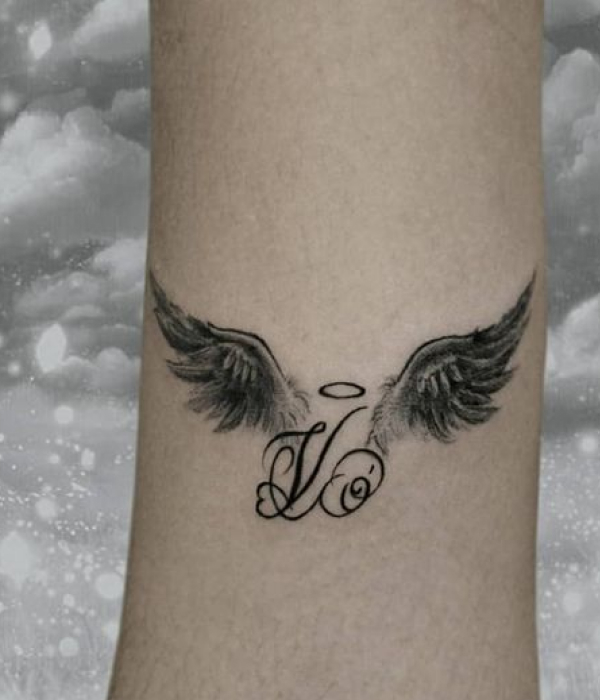 V Letter with Wing - Trending Tattoo "V"-Letter-with-Wing