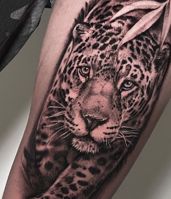 Black and Gray Jaguar Tattoo - Trending Tattoo Black-and-Gray-Jaguar-Tattoo