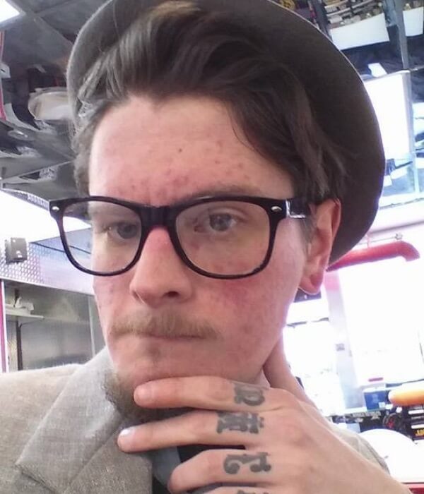 Jonathan Love tattoo artist at Bound By Design - Trending Tattoo Jonathan-Love-tattoo-artist-at-Bound-By-Design