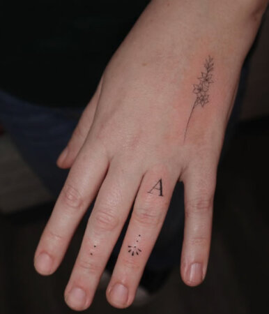 Dainty Tattoo Ideas 4