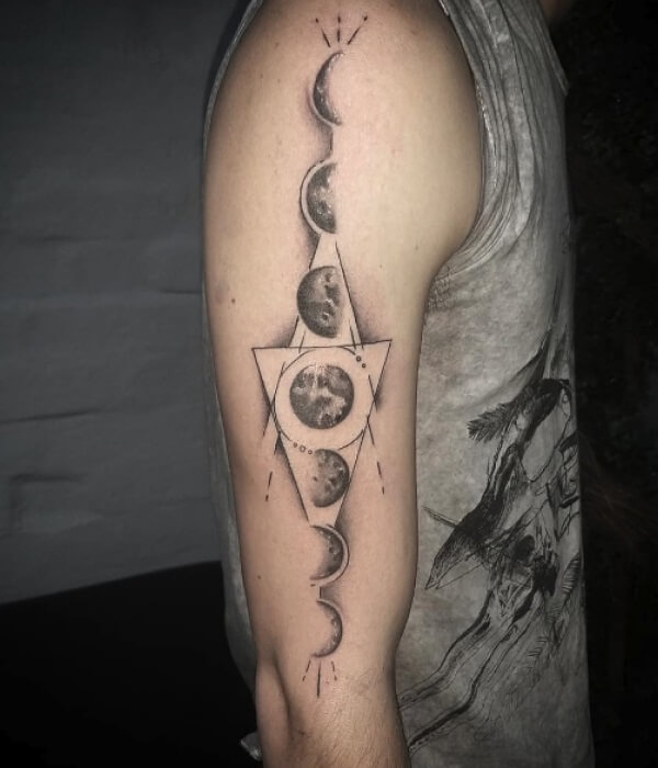 Geometric Moon Phase Tattoo - Trending Tattoo Geometric-Moon-Phase-Tattoo