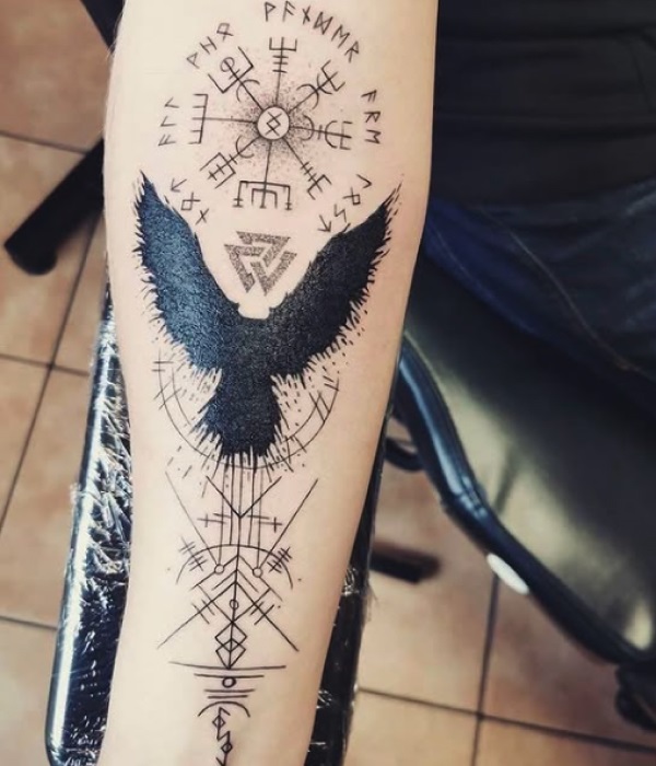 Vegvisir Eagle Tattoo - Trending Tattoo Vegvisir-Eagle-Tattoo