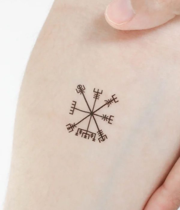 Vegvisir Heady Tattoo - Trending Tattoo Vegvisir-Heady-Tattoo