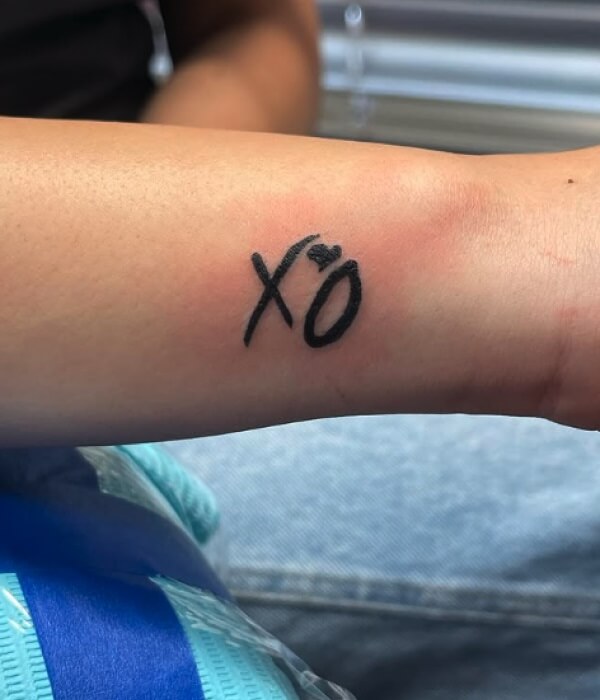 XO Tattoo on Wrist - Trending Tattoo XO-Tattoo-on-Wrist