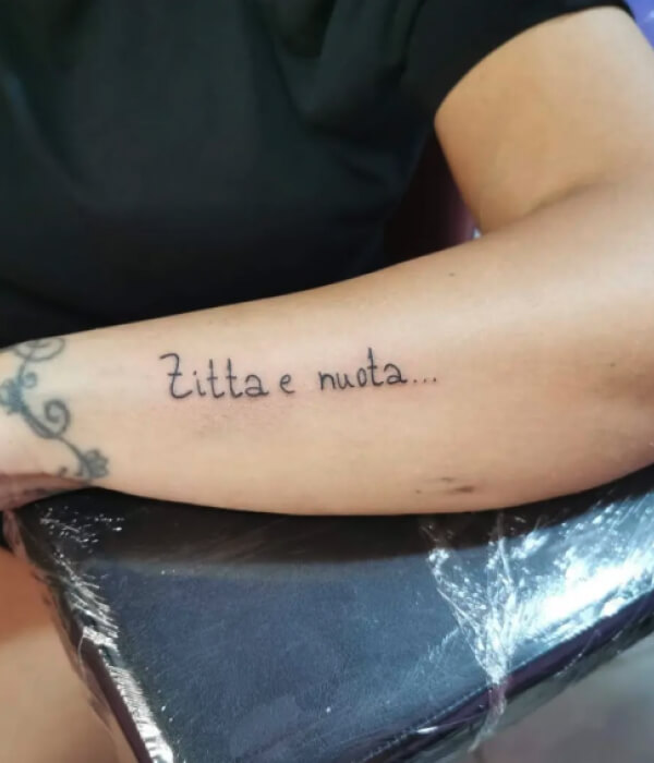 El conocimiento es poder Phrase Tattoo - Trending Tattoo El-conocimiento-es-poder-Phrase-Tattoo
