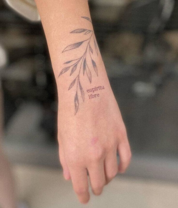 Espíritu libre Phrase Tattoo - Trending Tattoo Espíritu-libre-Phrase-Tattoo