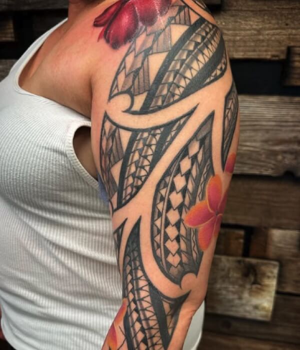 Floral and NatureInspired Patterns Tribal Shoulder Tattoo for Female - Trending Tattoo Floral-and-Nature-Inspired-Patterns_ Tribal-Shoulder-Tattoo-for-Female