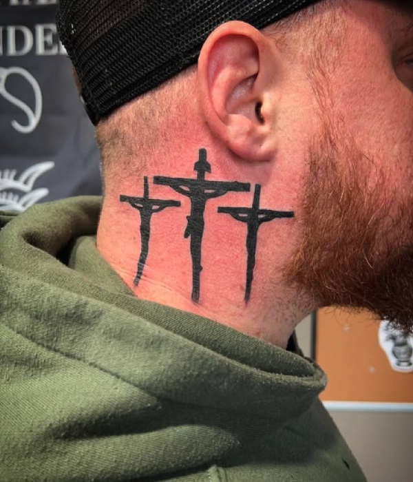 Small Cross Tattoo - Trending Tattoo Small-Cross-Tattoo
