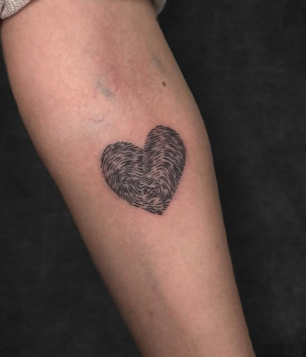 Small Heart Tattoo - Trending Tattoo Small-Heart-Tattoo