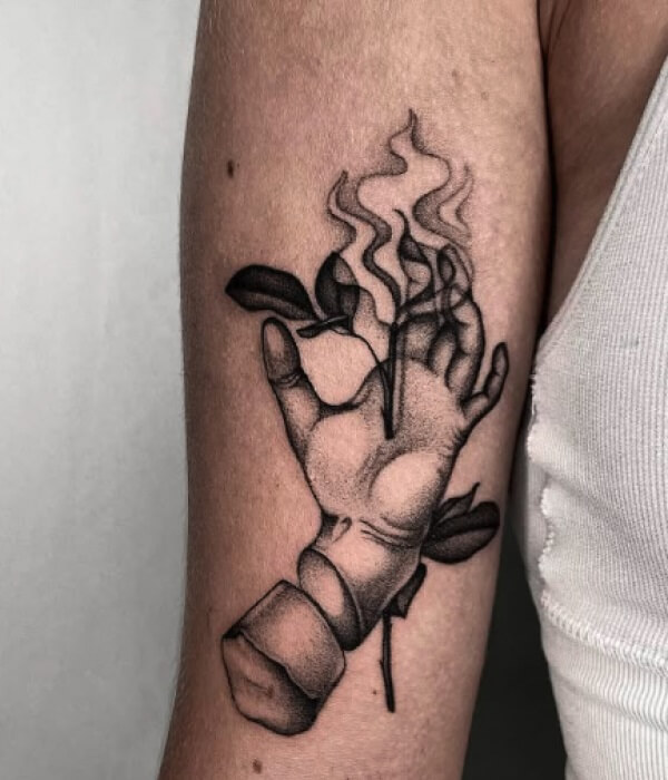 Hands Holding an Object - Trending Tattoo Hands-Holding-an-Object